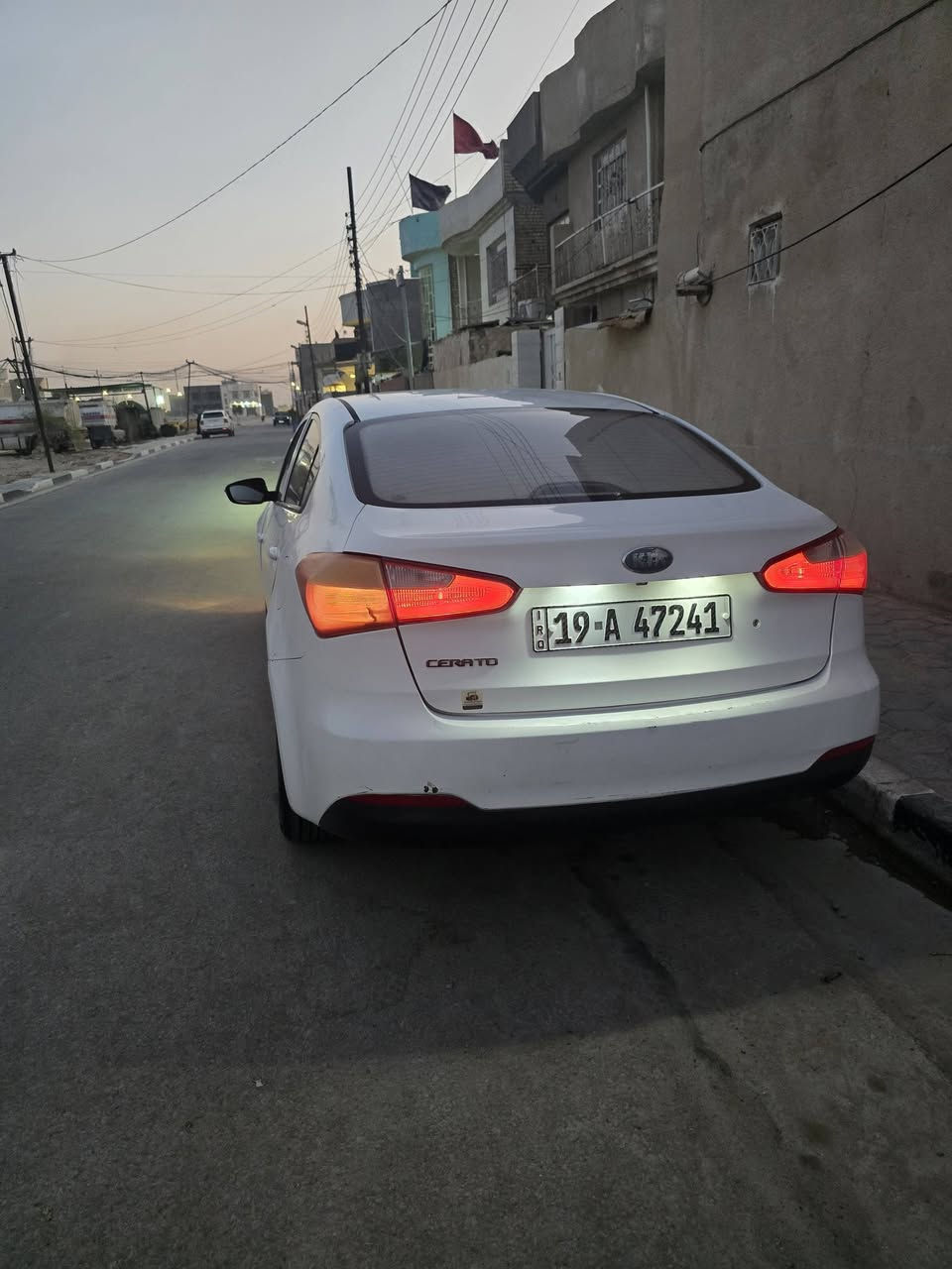 سيراتو موديل ٢٠١٤ خليجي بيه ٥ قطع صبغ ابيع حزام سياره بدون دواخل شرط بس صبغ مكينه كير تبريد حدادي كله جديد مكاني كربلا وسعره مناسب سعره ٨٧ وبيه مجال شراي يتصل ويدلل ***********
