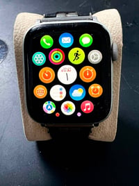 Apple Watch Series 4 44mm حجم بطاريه مثل مموضح بلصوره %83 ذاكره 16 سعر...