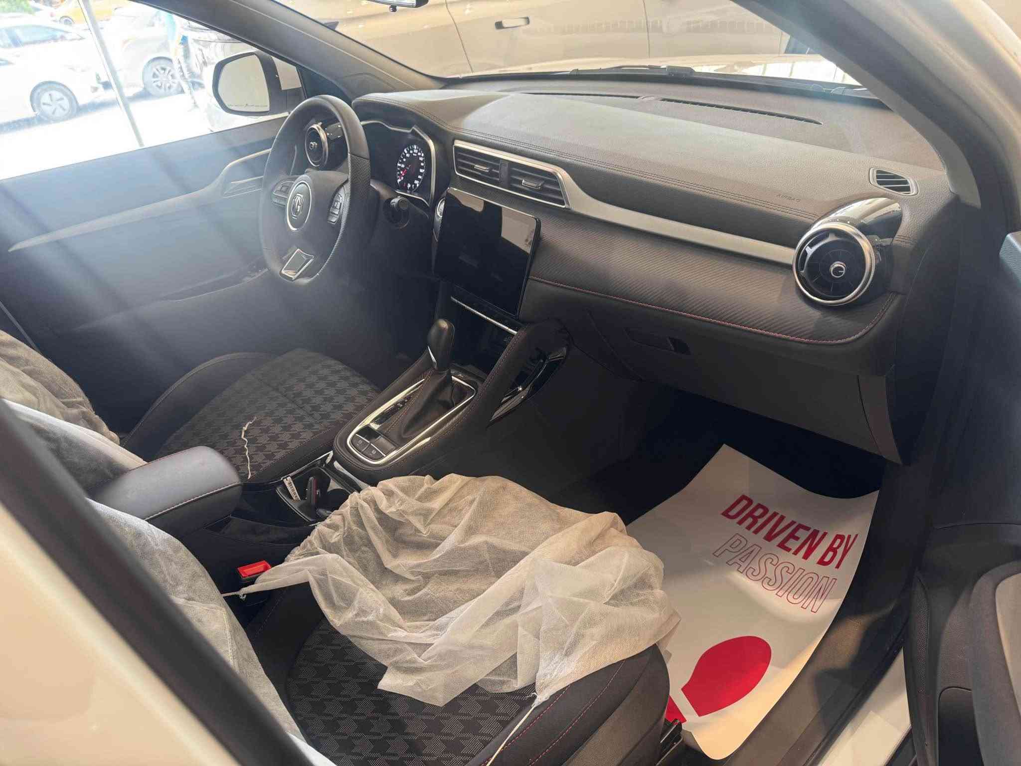 موديل 2025 mg ZS 
محرك 1,500
سعر 18,550,000 د.ع  بدون الرقم 

و مع الرقم 20,750,000 د.ع 
مرقم أربيل وجاهزة للاستلام 
الموصل / المعارض الجديدة 
معرض العباسي وكيل معتمد لدى mg 
***********
*********** دهوك, العراق
