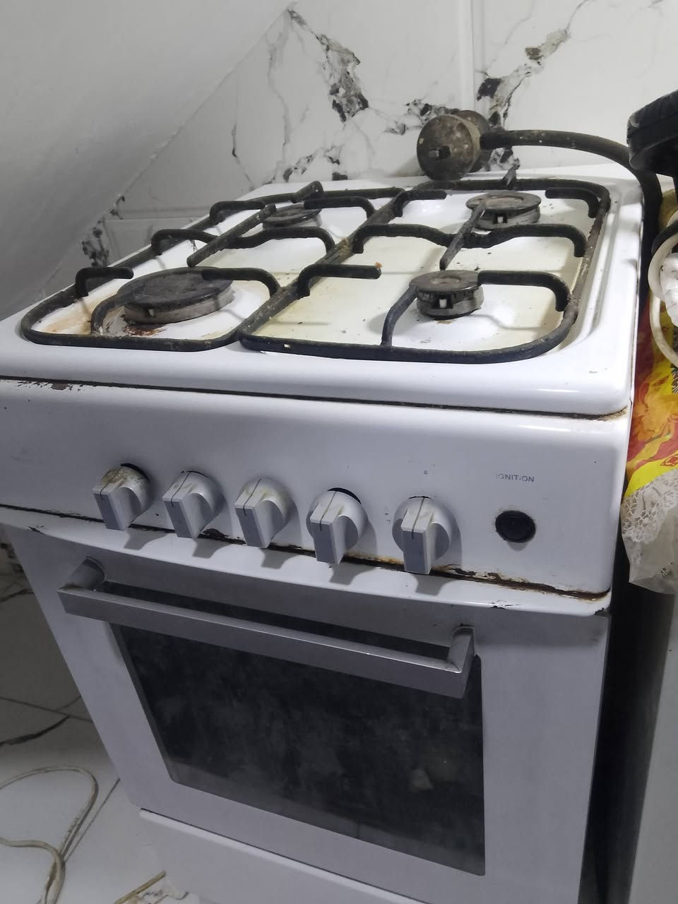 السلام عليكم عندي طباخ ومرجوحه طباخ 40وبي مجال. والمرجوحه 50بيه مجال ***********
