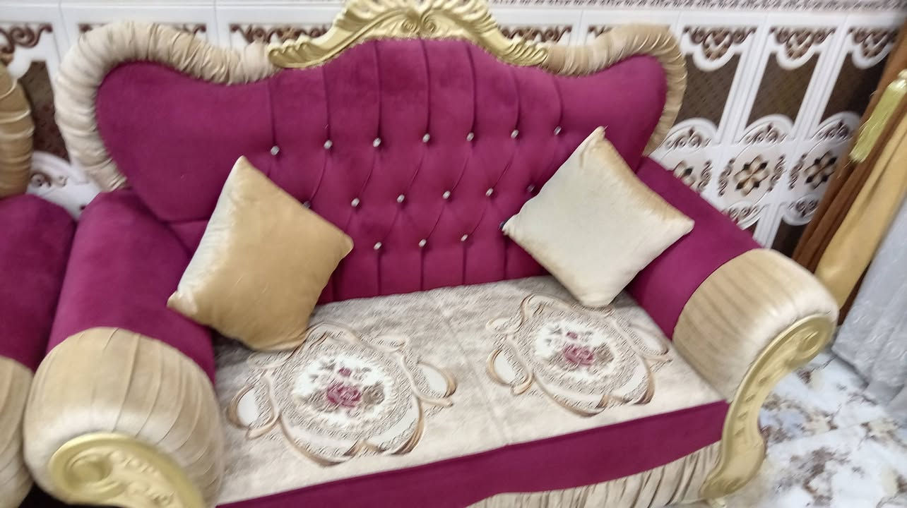 السلام عليكم تخم للبيع نضيف أخو الجديد الشراي خاص أو عل الرقم ***********
