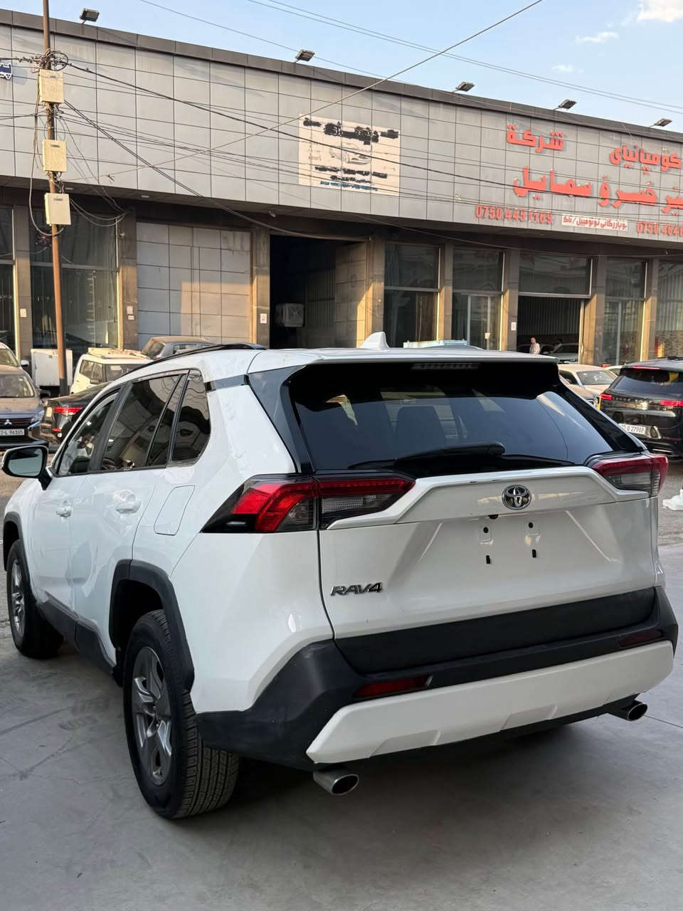 Toyota Rav4 Hybrid XLE 2024
راڤ فۆر هایبرید ئێکس ڵی سەیسرەکی زۆر زۆر جوان و بێ مەسرەفە 

سبوغ:- دو پارچەی سبوغە ساملغی سایەق لەگەل دەرگای دواوەی سایەق بێ ژورێ بێ ئیرباگە دەرگای لای سەکن پیدیئارە 

مواسەفاتی سەیارە:-هایبریدە-کوشن کارەبا-رادارە پێشەوە - خەتی جادە - خەتی سوکانی هەیە - سی مۆدە - ئاوێنە رادارە زۆر مواسەفاتی تر…

٤٠،٠٠٠ مایل رۆیشتیە تەقە لە قەلبی نایەت 

لۆ تەلەفۆن کردن *********** whatss app 

سعری:-240$ وەرەقەیە 

عربی:-

🚘 Toyota RAV4 Hybrid XLE 2024

🔥 راف فور هايبرد XLE – مواصفات عالية وحالة ممتازة جداً

✨ السيارة نظيفة جداً ومناسبة لمن يبحث عن سيارة اقتصادية وقوية وراقية.

🔹 الأضرار السابقة:
• قطعتان صبغ
• صبغ باب السائق الخلفي
• بدون ضربة شاصي
• بدون فتح إيرباغ
• باب الراكب الأمامي فيه PDR

⚡ مواصفات السيارة:
• Hybrid هايبرد واقتصادية جداً بالوقود
• كراسي كهربائية
• رادار أمامي
• تحذير ومتابعة مسار الطريق
• تنبيه النقطة العمياء
• مثبت سرعة
• 3 أوضاع قيادة
• مرايا جانبية مع رادار
• بالإضافة إلى العديد من المواصفات الأخرى

📍 الممشى: 40,000 ميل فقط

❤️ السيارة بحالة ممتازة جداً، والمكينة والقير شغالين بشكل ممتاز، وما فيها أي ضربة بالقلب.

240$ ورقة

📞 للاتصال والاستفسار:
***********
📱 WhatsApp متوفر أربيل, العراق
