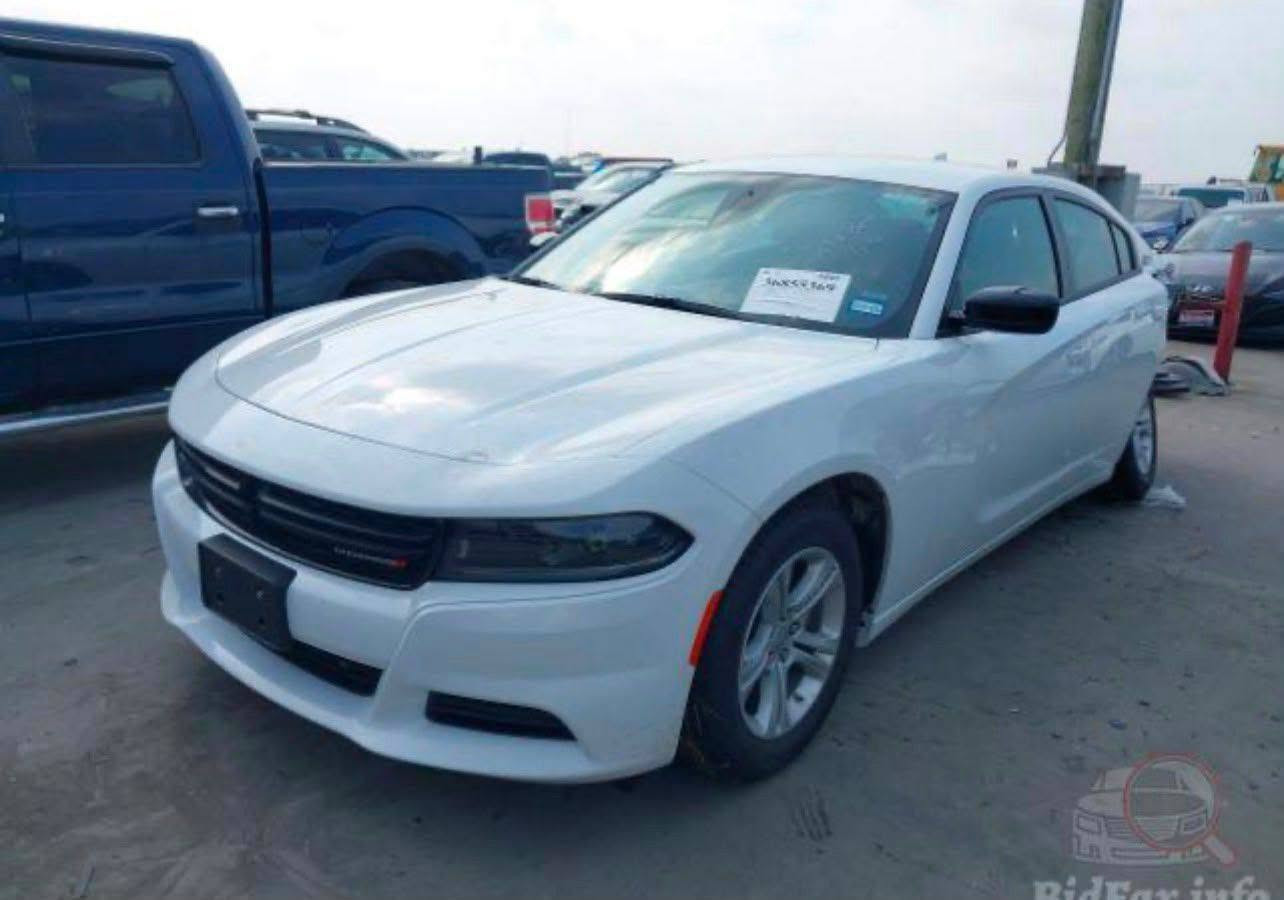 تشارجر SXT • وارد امريكي • خلفي متضرر