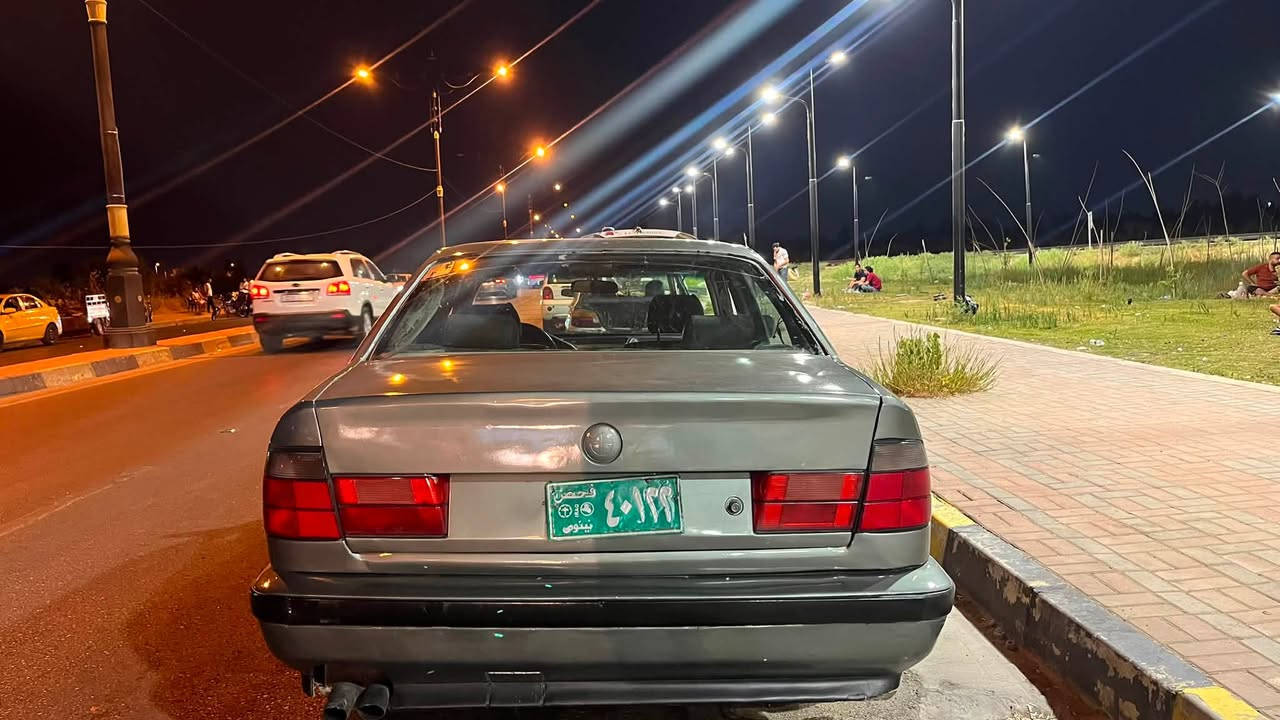 بي ام 525 محرك كبس كير عادي شرط التحويل
صبغها جديد محرك جديد تخم الكدام جديد السياره بيها تشريح التكم فقط والجاملاغات الوره ضرر ومعدلات السياره جاهزه فقط النقوصات البيها بطاين ابواب والاحصان والكير بي ونه ودرام شفتات الخلفيه 

السعر 27 وبيها مجال     ***********
