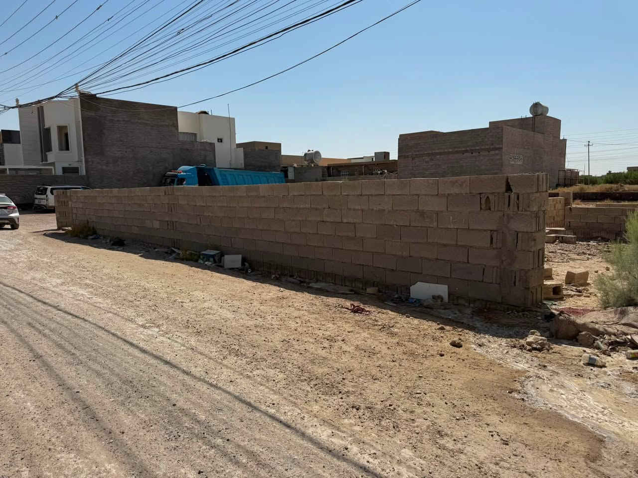 قطعة ارض للبيع الموقع شارع ستين خلف سكة القطار المساحه ٣٠٠م نزال ٣١وجه ١٠ لأستفسار اتصال ع رقم ***********
