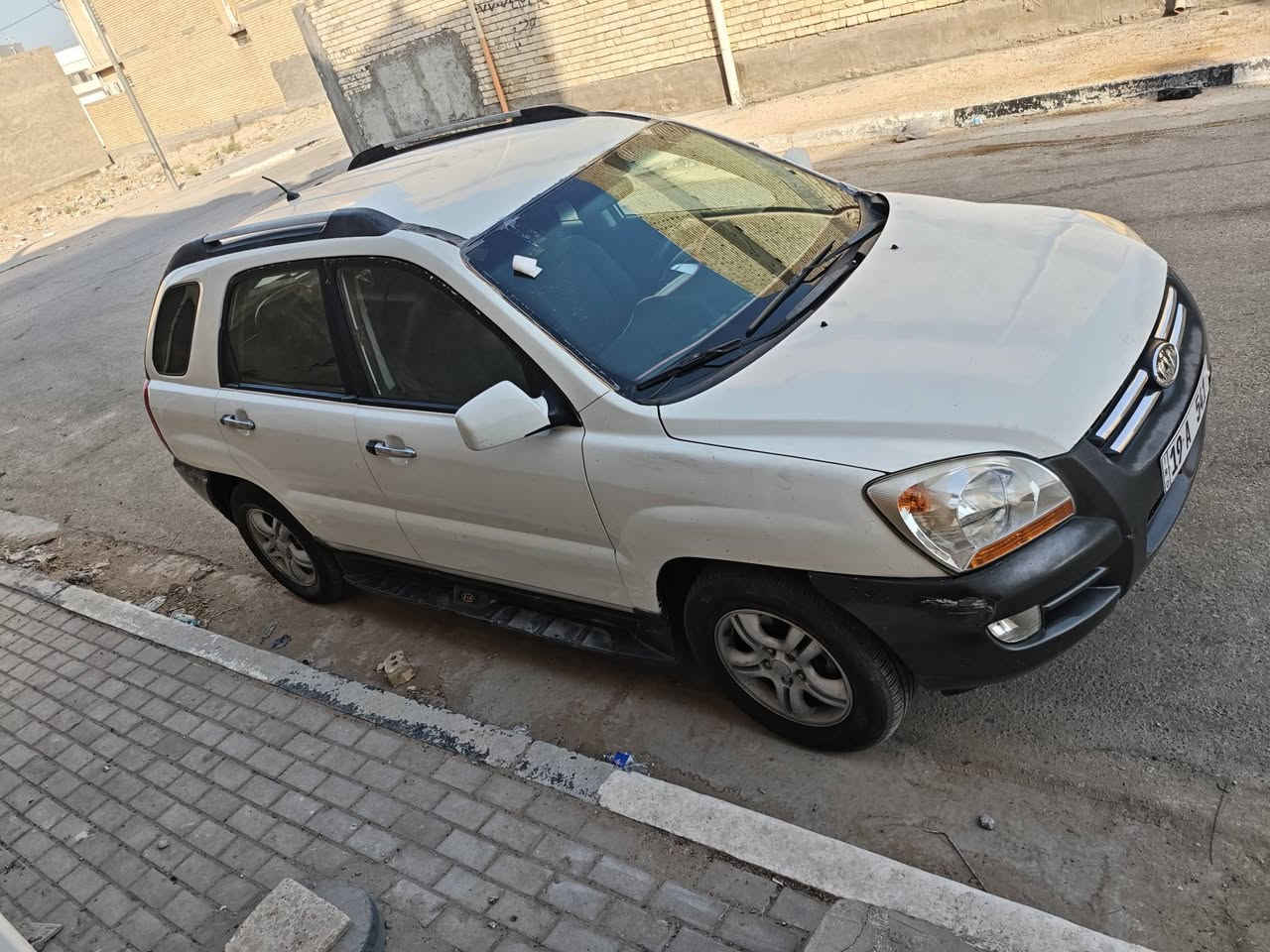 السلام عليكم كيا سبورتج موديل 2008 وارد امريكي باسمي رقم كربلاء ضررها  الأمريكي الجاملغ الأيمن والسيارة مصبوغة عام جمالية سيارة جاهزة حدادية گير مكينة 6 سلندر 2700 فقط نقص تبريد رقم مميز 541 أ كربلاء 
مكاني كربلاء السعر 78 وبيها مجال قليل 
للتواصل ***********
