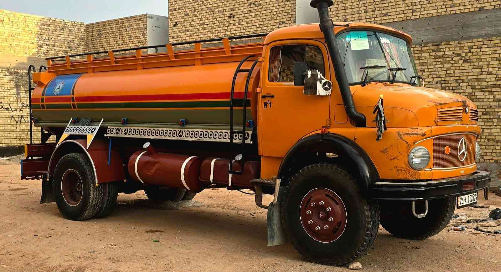 مكنسة • موديل ٨٤ • تنكر جديد