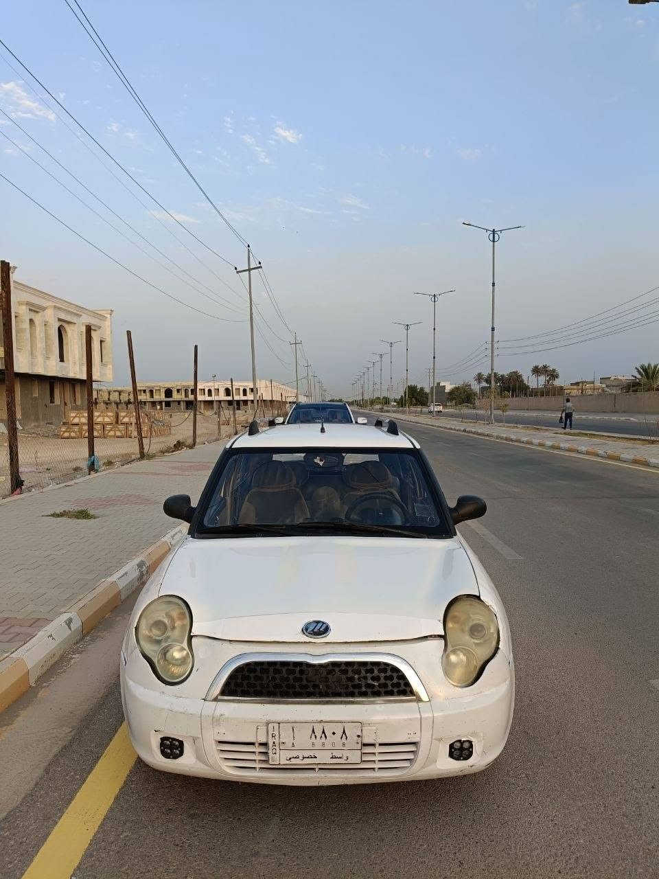 🚘 للبيع سيارة ليفان 320 بيضاء موديل 2012
🔹 الرقم مميز: 8808 خصوصي
🔹 محرك كورولا 1600 حاوية
🔹 جميع الإطارات جديدة
🔹 بطارية جديدة
🔹 شاشة عدد ٢ مع كاميرا خلفية
🔹 كهربائيات سليمة
🔹 مضاف إليها بوجكترات قوية أسفل الدعامية
🔹 تحكم مرايا جانبية
🔹 السيارة باسمي ومستعد للتحويل

النواقص:
▪️ التبريد يحتاج قايش وغاز.
▪️ الحدادية بحاجة إلى صيانة.
▪️ مرفق صورها. 
▪️ مكانها : مركز الكوت 
🔴 السعر ٢٩ ورقة قابلة للتفاوض. 
للتواصل : ***********
