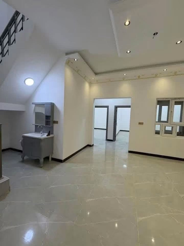 الديوم حي التصنيع • ١٥٠م • طابو سكني