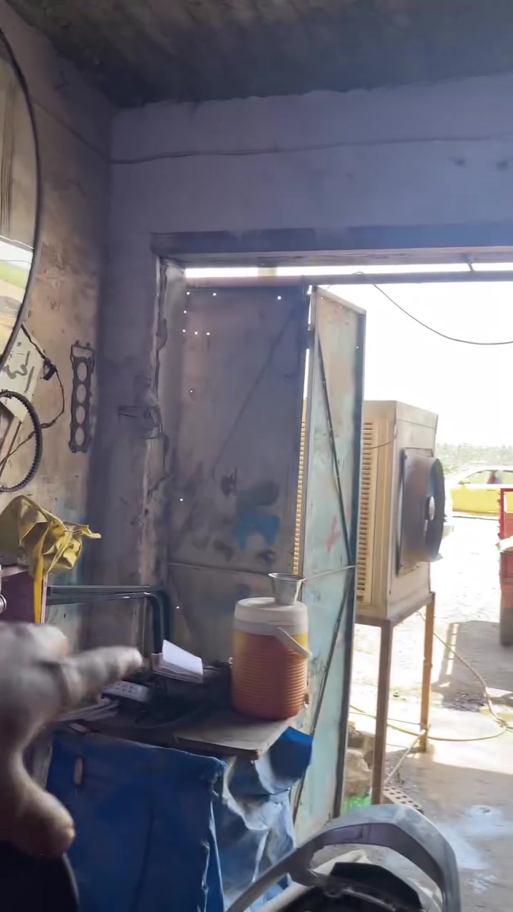 🎉 إعلان افتتاح 🎉
🔧 تم بعون الله افتتاح محلنا الجديد لتصليح الدراجات النارية 🏍️

نوفر لكم:

* ✅ تصليح جميع أنواع الدراجات النارية.
* ✅ بيع قطع الغيار الأصلية والتجارية.
* ✅ زيوت وإكسسوارات ولوازم الدراجات.
* ✅ خدمة سريعة، شغل مضمون، وأسعار تنافسية تناسب الجميع.

📍 زورونا وثقتكم هي رأس مالنا.
أهلاً وسهلاً بكم، ونتشرف بخدمتكم. 🌹
شيخ حمد مجاور. ابو رسوال ابودجاج

واير كلج ايراني سعر ٢٠٠٠دينار
واير.  كلج. ستوته ٢٠٠٠دينار
والفات. ايراني. حجم ١٢٥سيسي سعر ٤
  بطاريه ستوت ٢٠الف
اقراص. حاشوه. سعر ٢٠٠٠دينارً
وكلشي. يخص. دراجات وحاشوشات. بسعار جمله
توصل هاتف
*********** ابو حسن 📞

***********. علي نومان 📞
