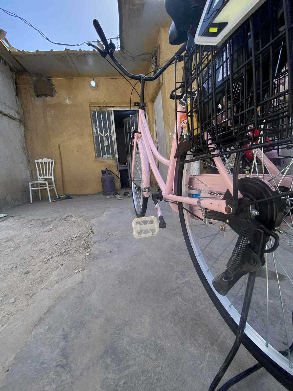 لبيع باسكل بناتي بطه حجم 26بيدي مديل 22 كفاله بدون غراض ينباع المكان كربلاء حي الميلاد قرب مدرسه التطور سعر 135وبيه مجال حك الجيه ***********
