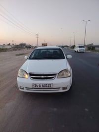 سياره للبيع اوبتره سعره 47 وبيه مجال موديل 12 سيار حلو وعوزه ترتيبات ب...