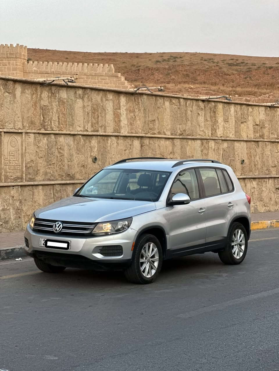 السلام عليكم
كلين لمتد !!! وسعرها بلااش 🤩🤩

Volkswagen Tiguan 2017 كلين تايتل

فلوكس واكن تيكوان
حجم المحرك:2000 توربو Tsi
ماشيه:  125 الف
رقم اربيل الجديد
المواصفات :- 
بصمةابواب
دخول ذكي 
هاند بريك كهرباء
تحكم ستيرن كامل
شاشه 
اوتو هولد 
كاميرا خلفيه دواره 
هيترات بلمري
ثلاجه بلجكمجه 
حساس مطر
جام يصعد و ينزل بالسويج
تبريد قطعتين
8 ايرباك
مثبت سرعه 

الضرر :- 
السياره نظيفه جدا بمعنى الكلمه وبلاديه بلكامل على وضع الشركه ما بيها اي نقص بيها شوية بارد باب النفر 

مكان السياره موصل
لمعرفه السعر الاتصال على الرقم 
***********
