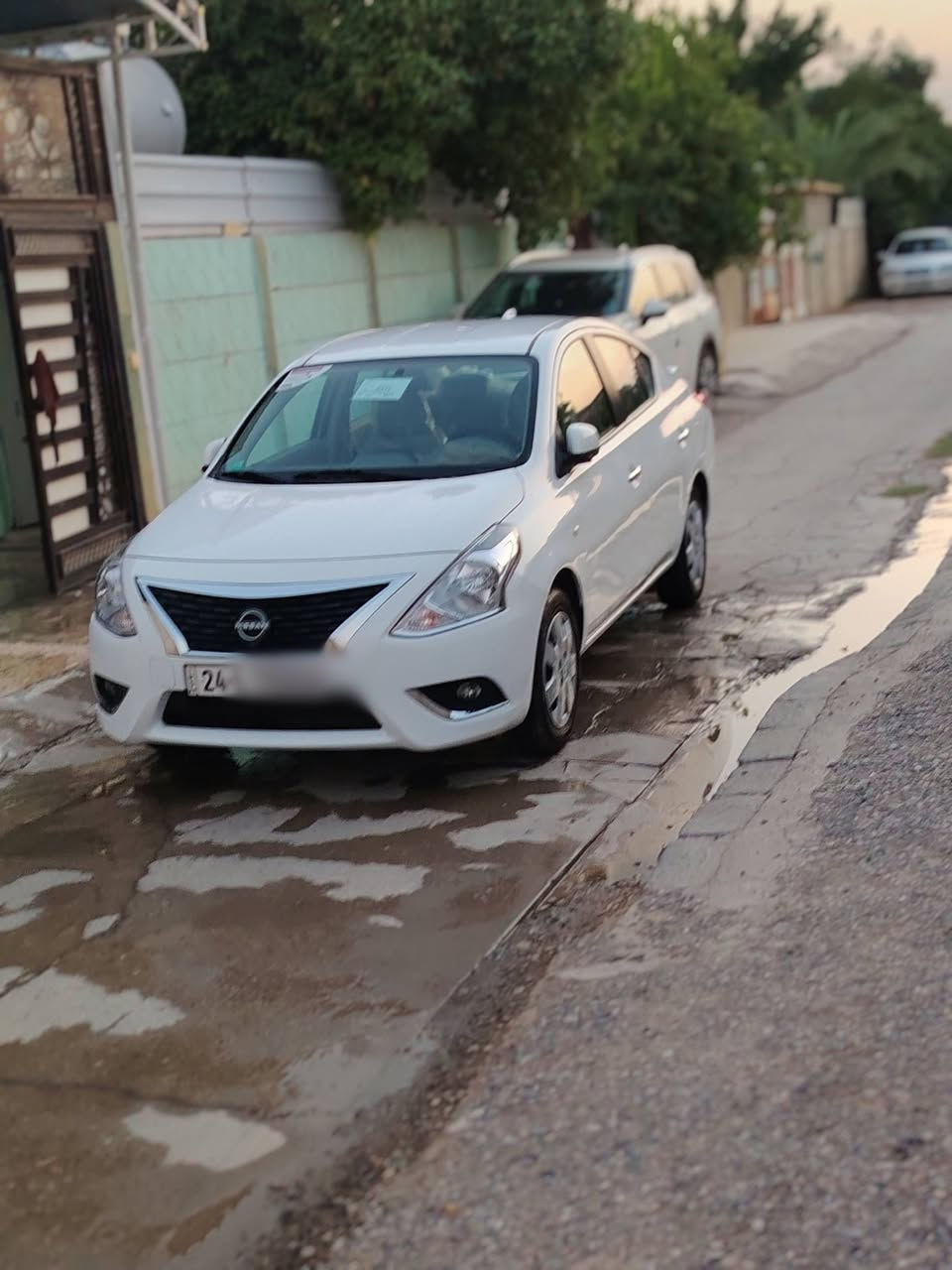 سلام عليكم نيسان صني موديل 2024 ماشيه 10 KM بلا صبغ بيها بارد فقط جوه الباب شبر السياره جديده حيل   مكان موصل حي الصحه وسنويه 2030 تبريد ثلج🧊 كامله ماتصرف عليها ربع السعر 123 بيها مجال قليل رقم الهاتف ***********
