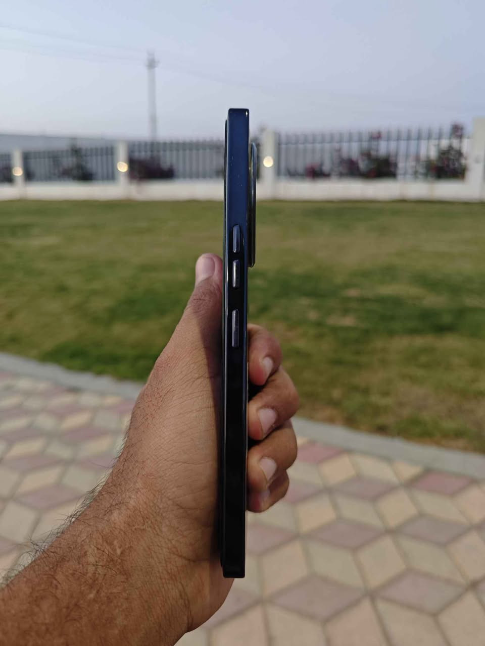 tecno camon 30 pro 5G
نظيف جدا جدا كامل ملحقات 💙💙
جهاز متكامل من جميع النواحي بالتصوير والعاب وغيرها  اقوى حتى من 40 برو 5 جي بالمواصفات افضل اجهزة تكنو 💚
ذاكرة 256 رام 12+12يعني 24
معالج دايمنيستي 8200 التمت ببجي 90 فريم
كامرات احترافية من سوني عدسة واسعة 50 ميكا تصوير فيديو 4k
بطارية 5000 شحن سريع 70 واط 
شاشة اموليد تردد 144 هرتز فائفة السلاسة والوضوح 
مكاني فلوجة او صقلاوية 
سعره 310 الف متوفر توصيل لجميع المحافظات باعتماد 5 الاف
*********** واتساب الفلوجة, الأنبار
