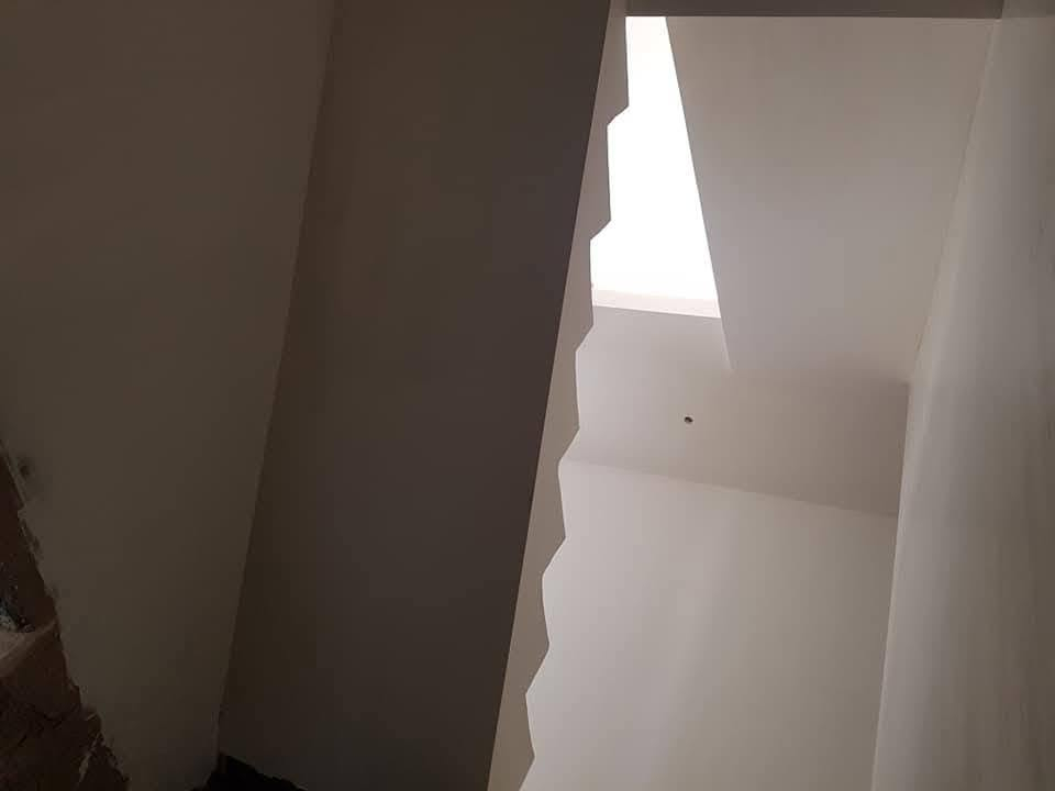 كادر جص وبورك متفرغ حالين شغل درجه اولى مبيت بنفس الموقع ***********
