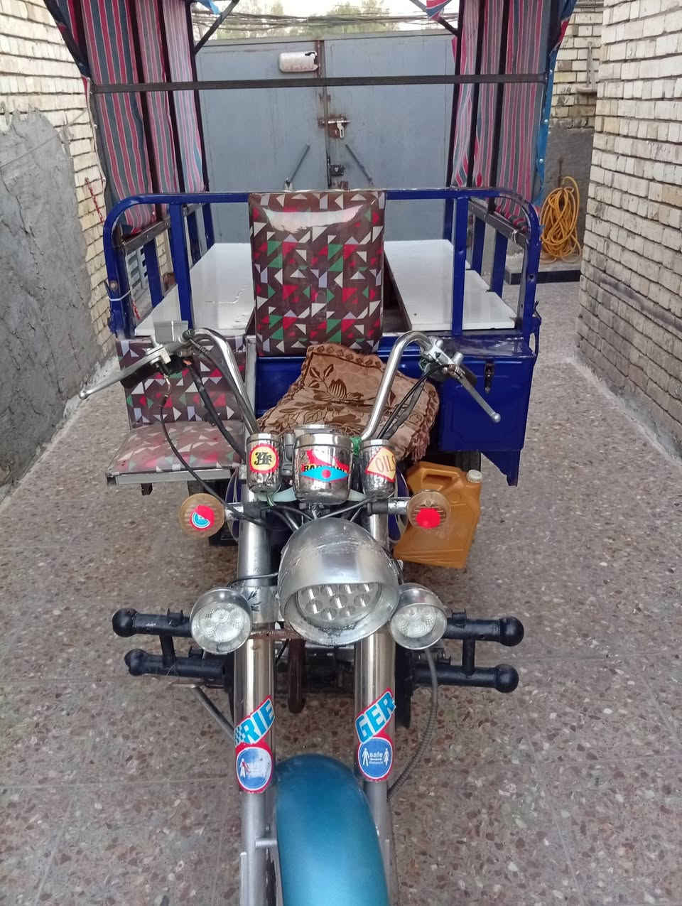 سلام عليكم ستوته للبيع موديل 12 محرك 23 ستوته اوراق بسمي ستوته محرك بشرط ما مفتوح  كهرباىيات كلها شغاله تيارت نضاف ستوته ماعايزه برغي سعر مليون 775 وبيها مجال نجف حي المكرمه   رقم تلفون *********** متواجد واتساب
