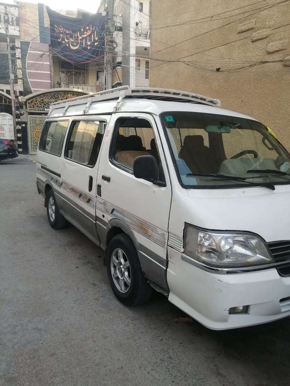 السلام عليكم
سيارة نوع بولارسن 14 نفر/مكينة وگير ونجي اوتوماتيك/تخم تاير جديد وباتري جديد /موديل 2008 غرامات مصفرة ماعليها اي غرامات لا هيئة ولا مرور/رقمها انكليزي جديد بإسمي وتحويلها ثاني يوم احول

للتواصل الاتصال بهذا الرقم (***********)
