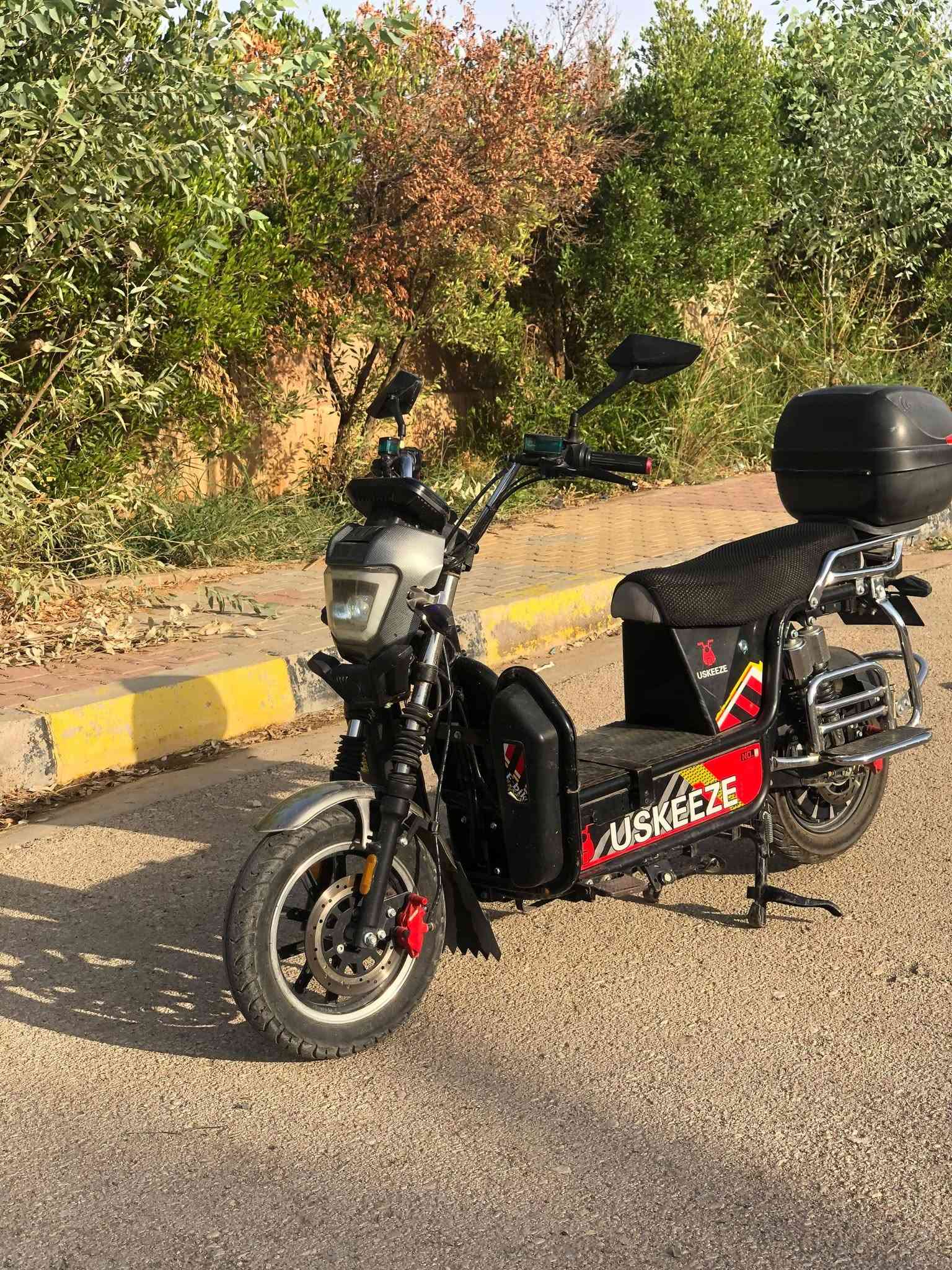 موديل ٢٥ • نظيف • بطاريات ٥