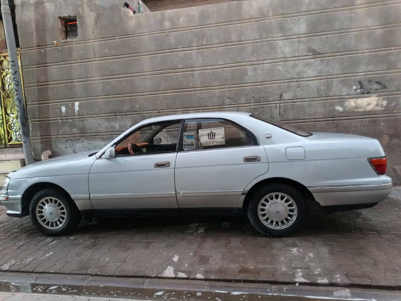 السلام عليكم بطه فصل مديل 94
كير اومحرك 2500السياره كلش حلوه 
السعر 50اوبيه مجال سنويه جديده راعيه بلبصره 
التواصل على الوتساب *********** البصرة, العراق
