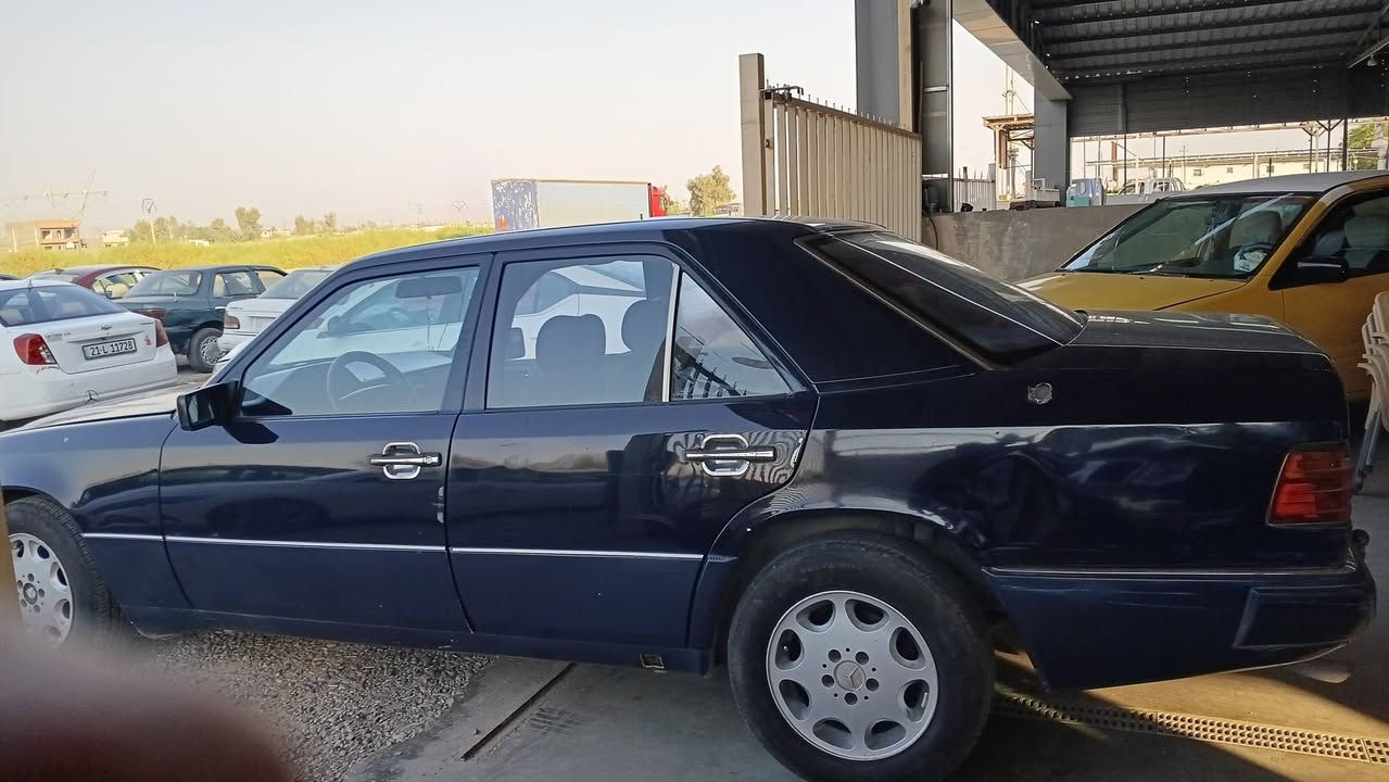 السلام عليكم للبيع مارسيدس موديل 93
رقم دهوك دولي 
محرك بطه مصبوغه سياره جديده 
العنوان ديالى  بعقوبه 
للإستفسار ***********
