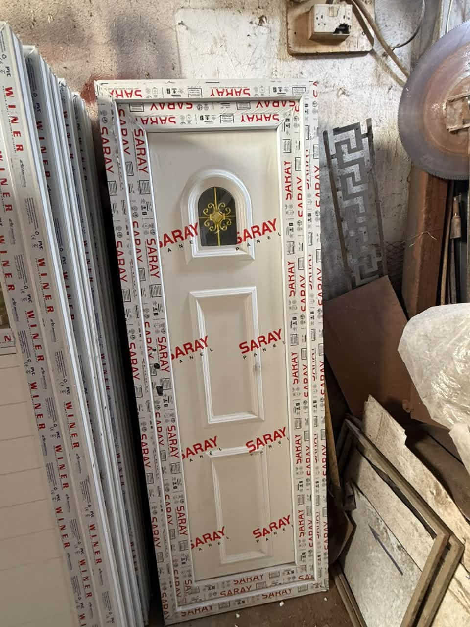 بيبان • شبابيك • هوائيات