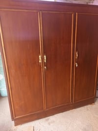للبيع • اسعار مناسبة • غرف نوم