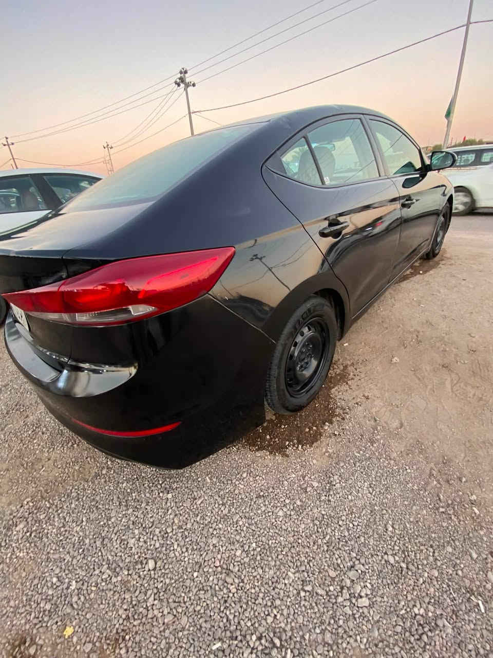 السلام عليكم النترا 18امريكي ليبل واحد بس البنيد مبدل حداديه مكينه تخم تاير ‏سيارة حلوة وخير من الله  رقم اربيل تريد وكاله تريد تحويل  تعال وشوف واني بخدمتك مكاني بابل السعر 115 وبيه مجال موبايل ***********أو مرواس حسب قناعه بقل
