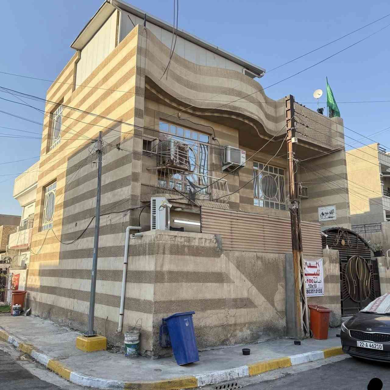 بيت للبيع 100 متر مربع ركن 10×10
1.الطابق الارضي يحتوي على استقبال و مطبخ و حمام و ترك و حولي  و كراج صغير 
2. الطابق الاول يحتوي على غرفتين نوم و حمام  
3. الطابق الثاني غرفة و بيتونة و سطح 
الموقع الغزالية /شارع الضغط/شارع عسل
للأستفسار الاتصال على الرقم 
***********
