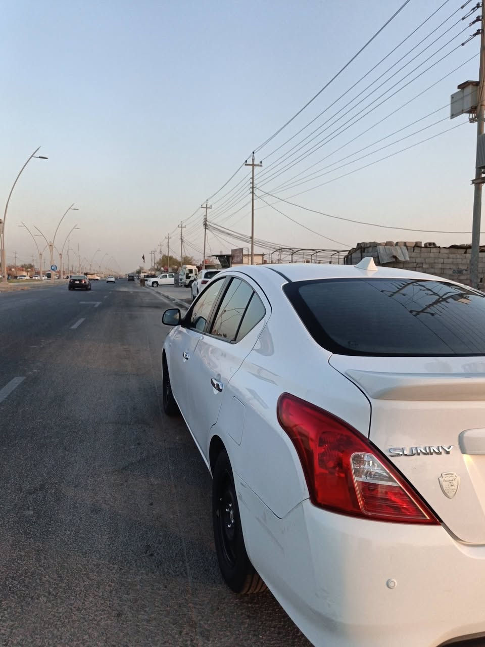 🚘  للبيع نيسان صني 2021 هندي 🇮🇳
لون أبيض 
رقم اربيل
 
🔹 مكينة مكفولة ✅ 
🔹 كير مكفول ✅
🔹 تبريد بلاد ✅
🔹 باتري جديد ✅
🔹 تايرات جديدة ✅ 

⚠️ بيها باردات فقط

💰 السعر: 100ورقة وبيها مجال

📍 البصرة

📞 ***********
