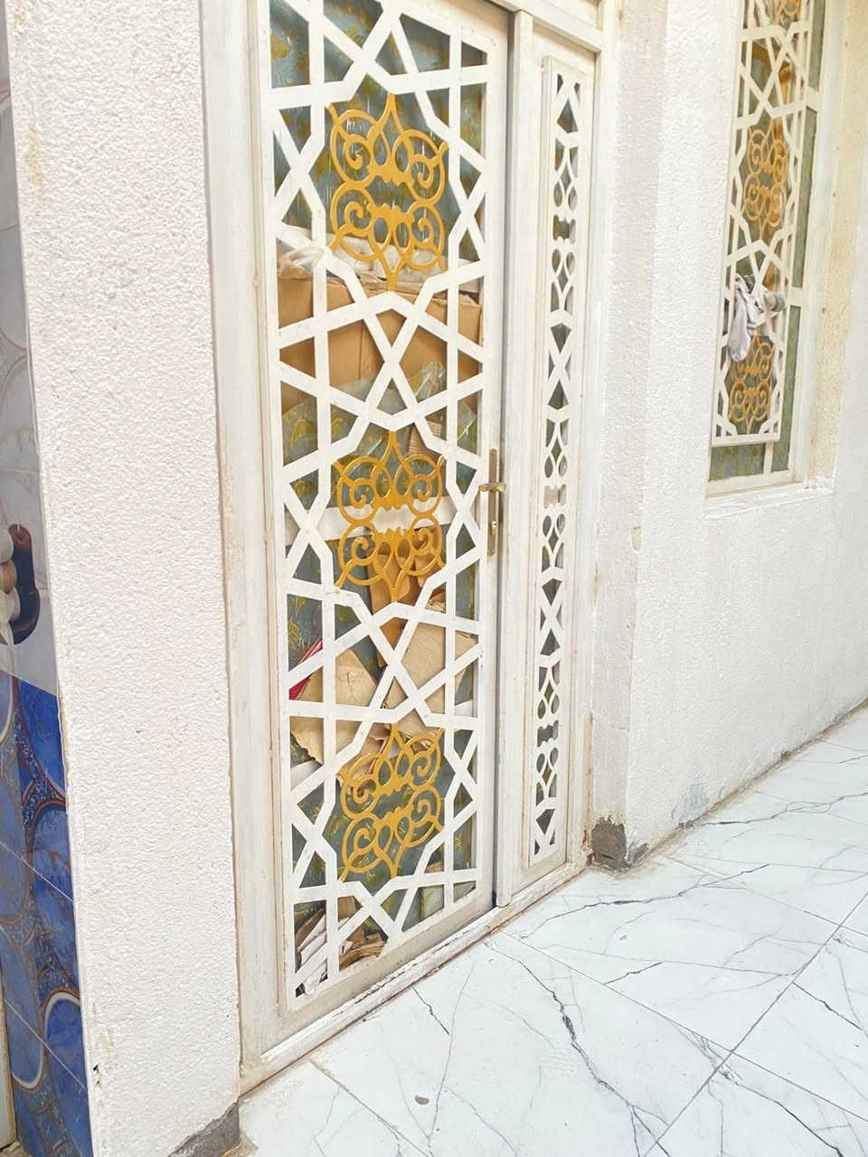 بسم الله 
بيت خلفي بناء طابوق كونكريت حديث 2023

يتكون من استقبال صالة ومطبخ غرفة صحيات داخلية وخارجيه 

ناصريه شارع 30

السعر/ 95

الاستفسار الاتصال على الرقم او على الواتساب *********** سيد احسان 
ناصريه شارع 30
