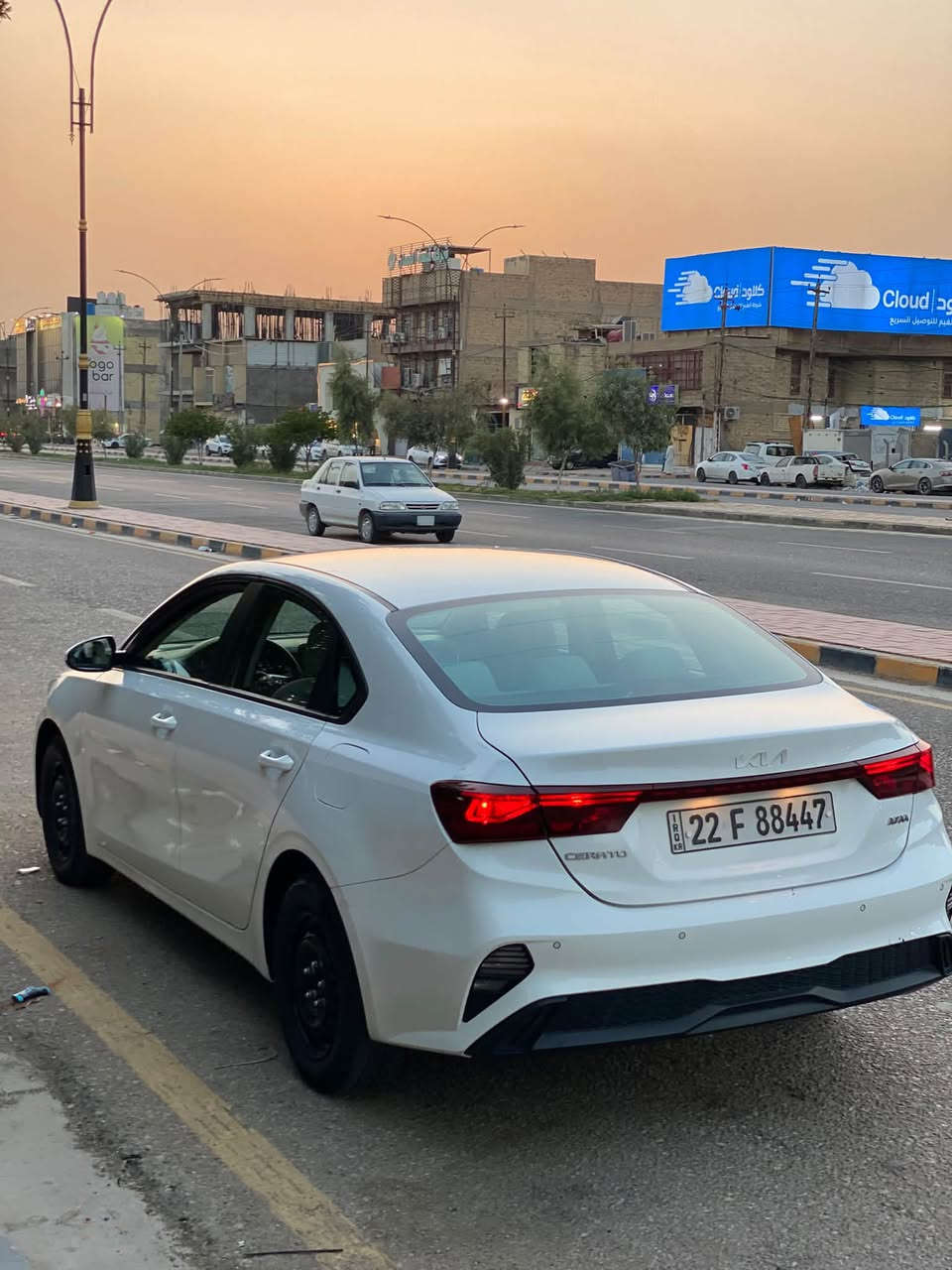 سيراتو 2023 مكفوله بيهه بارد بلباب الصدر  شي بصيط محرك 1600 سياره جديده جاهزه من كلشي تبريد قطعتين مثبت سرعه مانع انزلاق حساس خلفي دبل سويج مال شركه السعر المطلوب 150 وبيهه مجال بصيط والي يشوفهه هواي كلشي اكو بسوك مكاني نجف ***********
