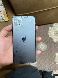 آيفون ١١ برو ماكس • ٢٥٦ • بطارية ٧٣٪