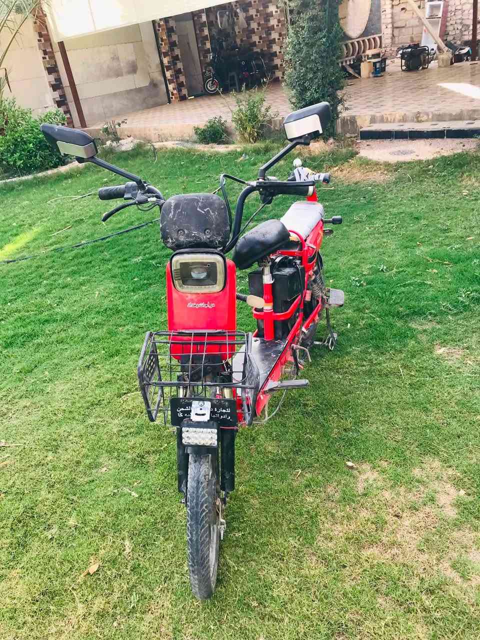 كشر • بدون بطاريات • ياخذ ٦ بطاريات