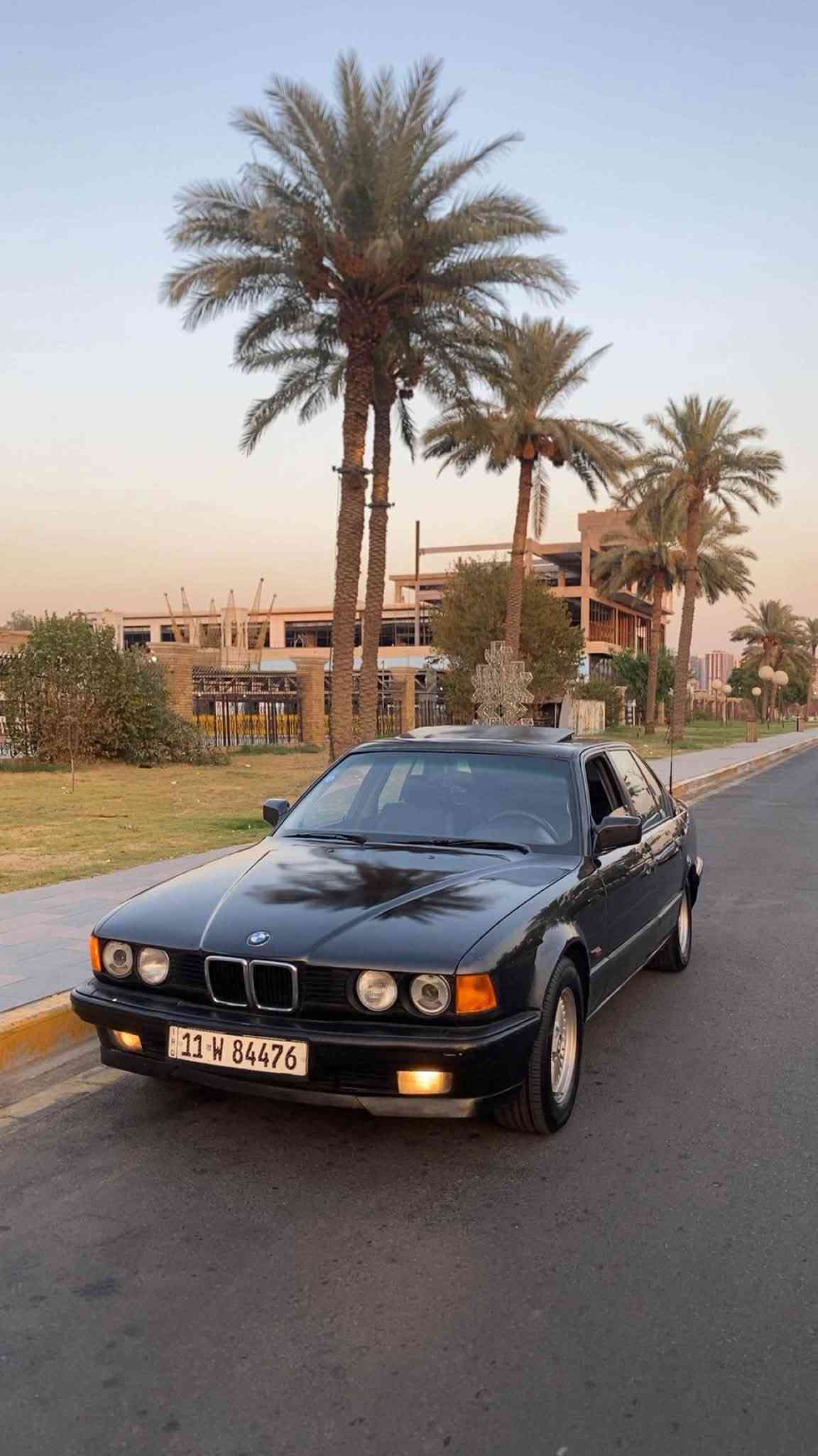 للبيع Bmw735 
 موديل ٩١ رقم بغداد الانكليزي باسمي تحويل مباشر هزه جديده 
محرك كير شغال ١٠٠/١٠٠
حداديه طوبه امامي خلفي ١٠٠/١٠٠
تبريد شغال ثلج 
موصفات 
كمبيوتر دبل جكمجه 
سلايد رووف طكيتن 
داخل جلد اسود كارتير 
بطاين جلد اسود صاج ملكي 
ترايش لمتد سود 
برده خلفيه بلاد 
جعمقه كهرباء  ستيرن جدا خفيف 
مزدات بكلايت اصلي 
تخم ويل شعاع اصلي وتخم تاير جديد 
مسجل بلوتوث 
نفاظه قلاب 
لايت زنون ناصي عالي 
سياره مصبوغه حزام فقط 
بدون اي ضربه ولا خايس 
عليها ادامه كامله مال جناي 
السعر 58$ 
للاستفسار الاتصال على الرقم ***********
مكاني السيديه حي الاعلام
