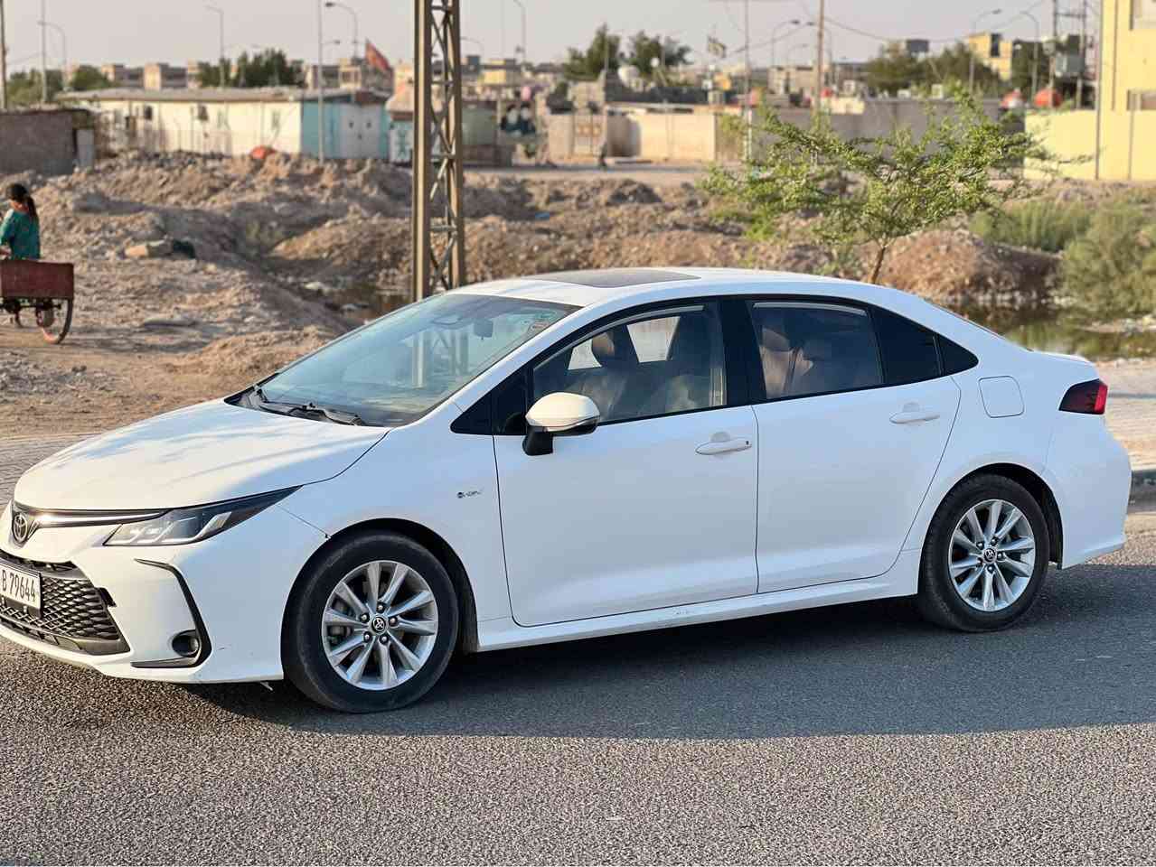 السلام عليكم 
كورلا مديل 2025 هايبرد فول مواصفات 
ماشية 37 الف 
حداده 100‎%‎ 
تبريد ثلج ❄️
كفالة بيهة دحجات بصفحة العبري واضحة بل صور 
راعيهة  يمي تحويل شوكت ما يعجبك 
سنوية لل2030 
السعر 135 وبيهة مجال بسيط
***********
مكاني بصرة شط العرب البصرة, العراق
