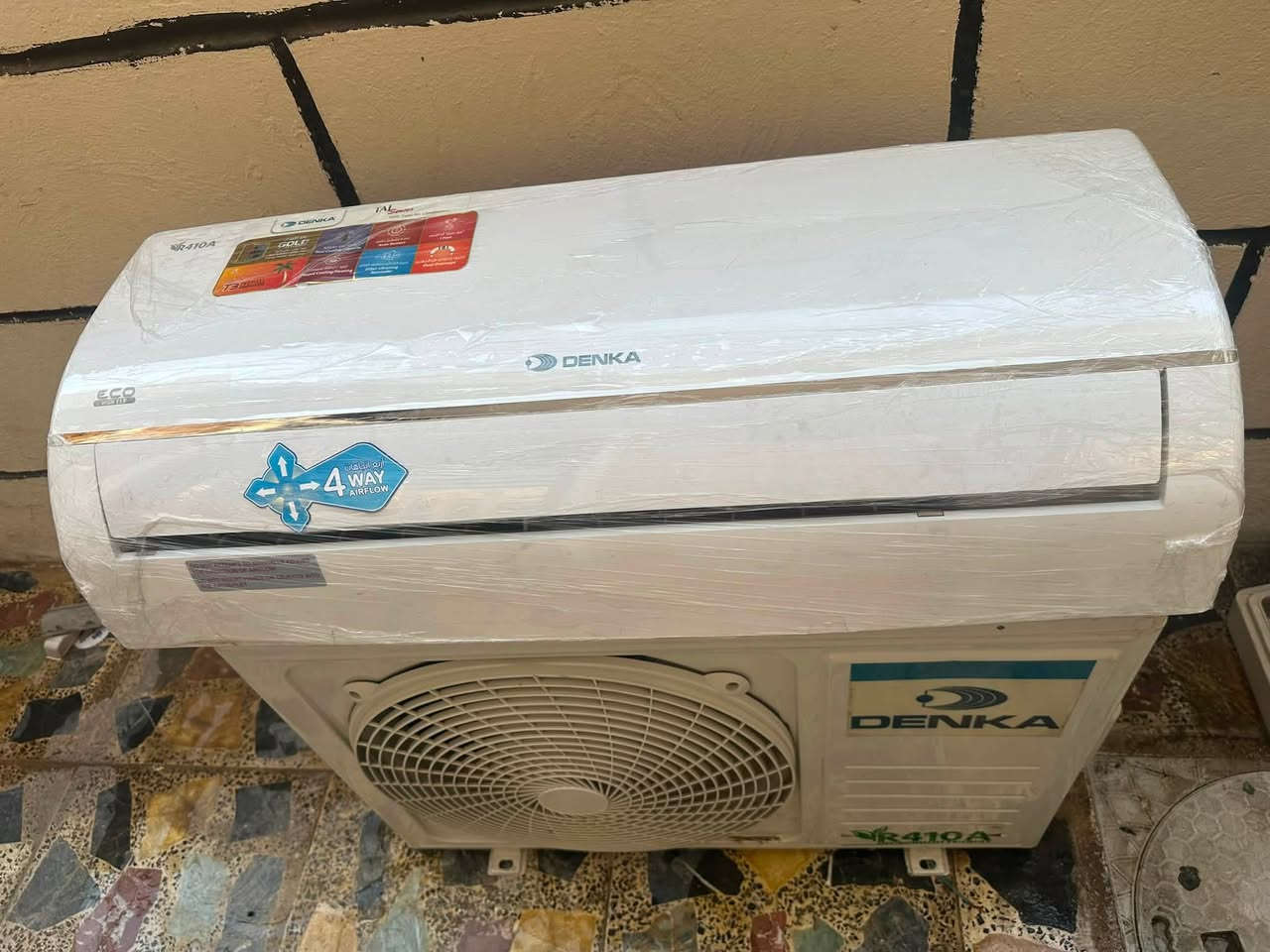 سبلت دنكا حجم طن ايكو اقتصادي غاز 410 تدفئه تبريد التبريد ثلج❄️⛄️الحديث  كامل مع الشد والضمان 300للتواصل ***********
مكاني شعب
