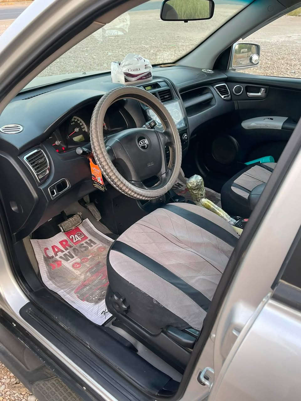 كيا سبورتج (٢٠١٠) خليجي مكفولة ماعدا صبغ  بلبنيد اثر جراد بدون فتح  السياره بدون بارد وفتح

تخم تاير.   صدر جديد تبريد ثلج. مكينه كفاله ما مفتوحه

رقم ديالى الدولي سنوية لل ٢٠٢٨ 

السعر (١١٣) وبيها مجال بسيط مكاني ديالى بعقوبة

***********
