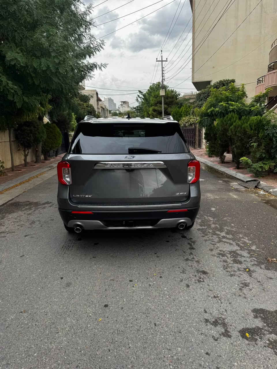السلام علیکم ورحمە الله وبرکاته
*فۆرد ئێکسپلۆرەر 2021 لیمیتد - Ford Explorer 2021 Limited*
*ژمارە سلێمانی VIP - 22,000 نمرە*

*مواسەفات:*
✓ فول مواسەفات لیمیتد
✓ کوشن چەرم + گەرمکەر و ساردکەر
✓ پانۆراما + کامێرەی 360
✓ ڕادار 
✓ سندوق کارەبایی
✓ تەنها بۆنیت بۆیاخ 
✓ ژمارەی هەولێری نوێ - مۆدێل 21

*ناونیشان:* سلێمانی
*ژمارە تەلەفۆن:* ***********

---
عربي

*فورد اكسبلورر 2021 ليمتد - Ford Explorer Limited*
*رقم أربيل الجديد - VIP*

المواصفات:
✓ فول مواصفات ليمتد
✓ كشن جلد + تدفئة وتبريد
✓ بانوراما + كاميرا 360 درجة
✓ رادار 
✓ صندوق كهرباء
✓ صبغ فقط بونيد 
✓ رقم اربيل جديد - موديل 21

للإستفسار اتصل: ***********
المكان: السليمانية
