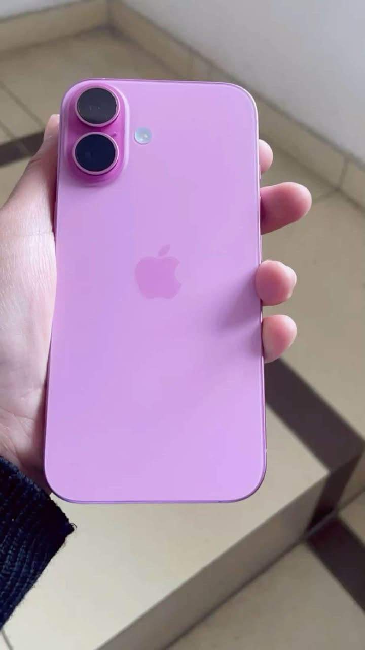 سلام عليكم
اiPhone 16 Plus
ايفون ١٦ بلس (برو )
• اللون: وردي نادر 💜🩷
• السعة: 128GB
• الحالة: زيرو ونظيف جدًا
 . شرق اوسط-كويتي 
• الاستخدام: استخدام خفيف ٣ اسابيع فقططط🔥
• مرات الشحن: تقريبًا ٣٠ مره يعني قليل 
• صحة البطارية: 100%
• اiCloud: موجود
• الضمان: 11 شهر
• الشكل: بدون ضربات أو خدوش
• الملحقات: كامل الأغراض
• الإضافات: 3 كفرات + شاحن إضافي
 اخذته مليون و ٣٠٠ 
الجهاز سعره (مليون و ٢٠٠ ) و بي مجال هواي 
للتواصل و الاستفسار 
(***********) او واتساب موجود مكاني نجف حيدريه 
🔥🔥
