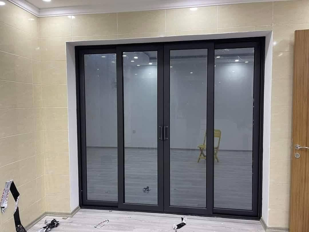 معمل برج الابداع • ابواب شبابيك • المنيوم وزجاج
