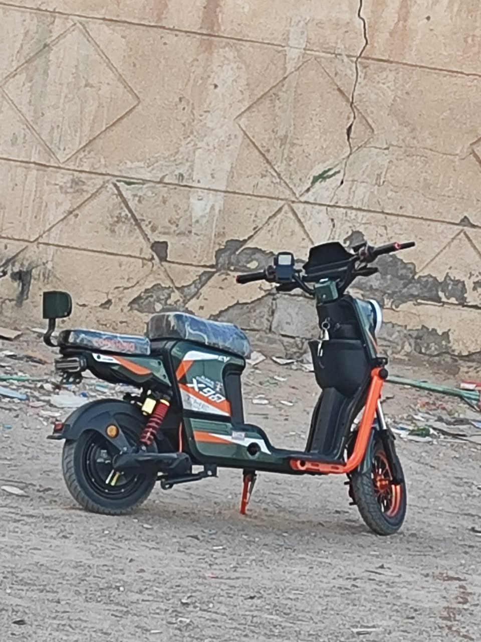 دراجه شحن x,900دراجه تخبل بمعنى الكلام بطاريات 32امبير موديل 2026
سعر 550وبيها مجال حك الجيه 

مكاني خمسيل حي طارق 

رقم ***********
