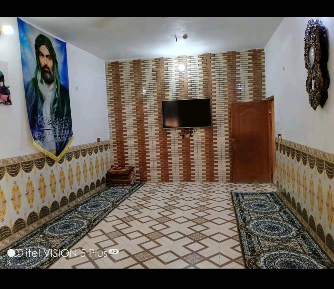 سلام عليكم بيت للبيع في كربلاء شارع بغداد خلف مدينة زارين مساحة 220 يبعد عن شارع بغداد 800متر سعر 80وبي مجال تواصل عله رقم ***********/***********