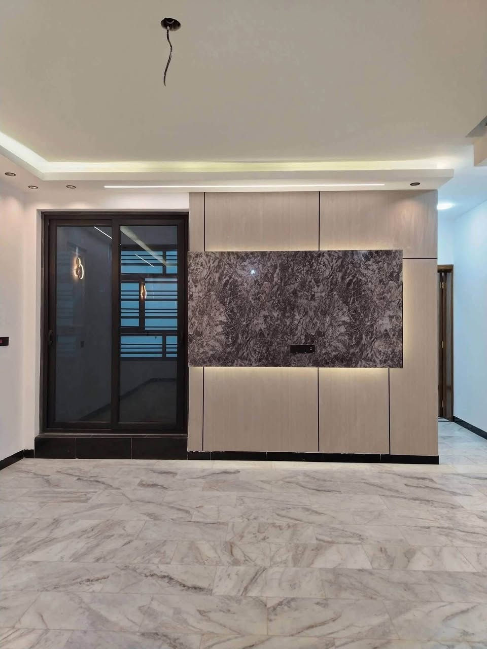 120طابقين حديث بناء ٢٠٢٦

حي الجهاد منطقة الامانة

........

🏡🏚️🏘️

........

مشتمل 120 م طابقين حديث بناء ٢٠٢٦

٣ نوم صحيات عدد ٢

واجهه6 نزال ٢٠

في حي الجهاد منطقة الامانة

باب قاصة

شبابيك المنيوم

ديكورات داخليه روعة

للاستفسار

أسيا *********** وأتساب

مكتب دآري للوساطة العقًاريهً#
