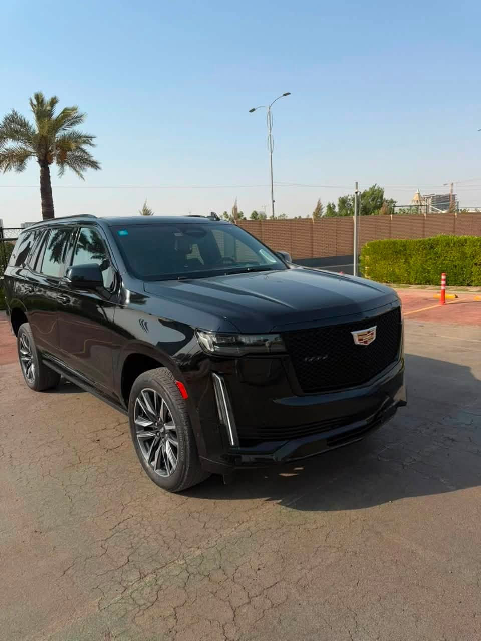 كديلاك سكاليد2021 اسبرسو وكاله المنصور
مواصفات مساج 36 سماعه داخل عنابي 
ماشيه 110 وسياره جديده وحلوه وبالعافيه 
على ياخذه السعر 525 مكانه بغداد 
مكينه مالته مبدله جاهزه من كلشي 
رجاءا بس الشراي يخابرني 
***********
