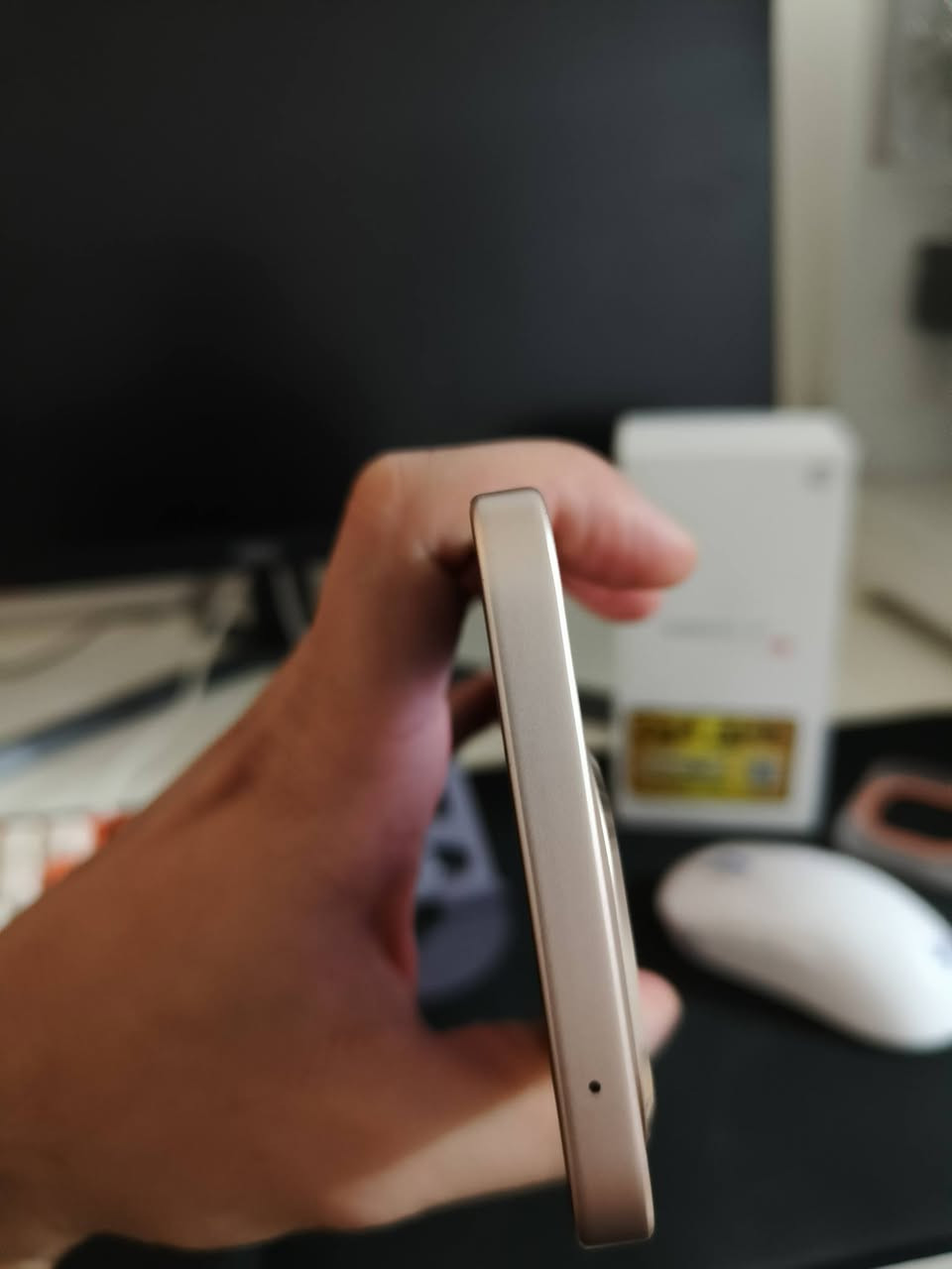 مساء الخير 💚🧡♥️

للبيع فقط بدون مراوس السعر قفل نهائي دينار ما ينزل
Xiaomi 15T 512gb شمباني

شاومي 15T تي فقط نظافة 100% يلمع الجهاز كامل ملحقاته كفرين ويا ذرة شخط مابي السعر نهائي لحد يعاملني 550 الف دينار ما ينزل مكاني بغداد الحرية متوفر توصيل ***********
