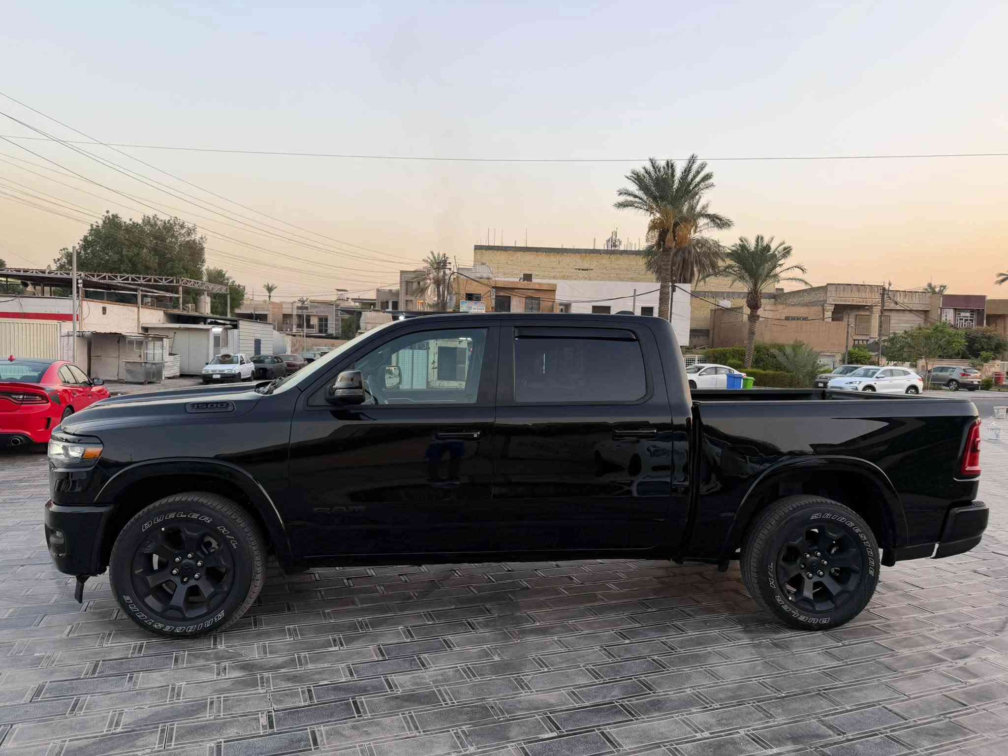 ياالله

السلام عليكم دوج رام 2026 بك هورن  وارد امريكي 

2026 RAM 1500, BIG HORN/LONE STAR 3.0 V6

رقم اربيل كاتي 

حجم المكينه : 3.0 V6  

المسافة المقطوعه : 285 ميل بعدها زيرو

الضرر : باب خلفي يسرا مبدل نفس الون وصبغ بالدوسه  موضح بالصور بجم كبس 

الايرباك : سليم مطاك ولا ايرباك   

#مواصفات

1.شاشه كبيره

2.بصمه

3.تشغيل عن بعد

4.كامرا

5.ويل كب

6.حساسات امامي خلفي

7.هيترات بالكشنات

8.رادارات 360

9.كشنات كهرباء

10.لايتات لد + زنون

11.كشافات 

12.اشاير بالمري

13.فور ويل 4x4

14.اتو ستوب

#السعر : الطلب في التعليقات سيأتي إليك مباشرة 

تفاصيل اكثر هذا رقمي *********** تحياتي

مكاني بغداد حي الجامعه
