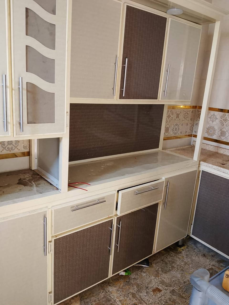 سلام عليكم كاونتر البيع سعره 650عنوان بغداد ستفهام رقم الهاتف ***********
