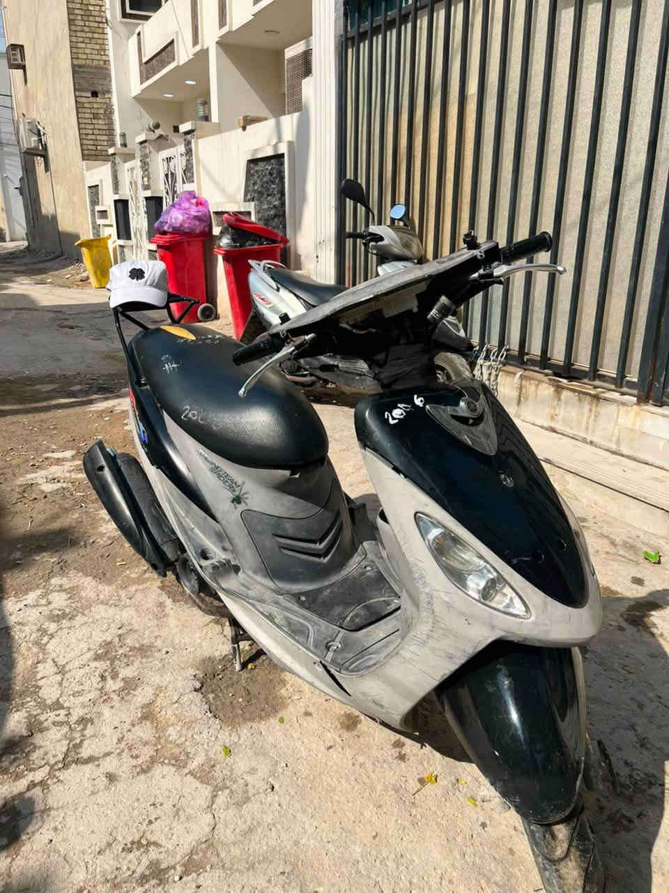 ماكس منغولي للبيع بوشة55 نقصهه باتري الدراجة حلوة بل مشي السعر 500 وبيهه مجال ***********
