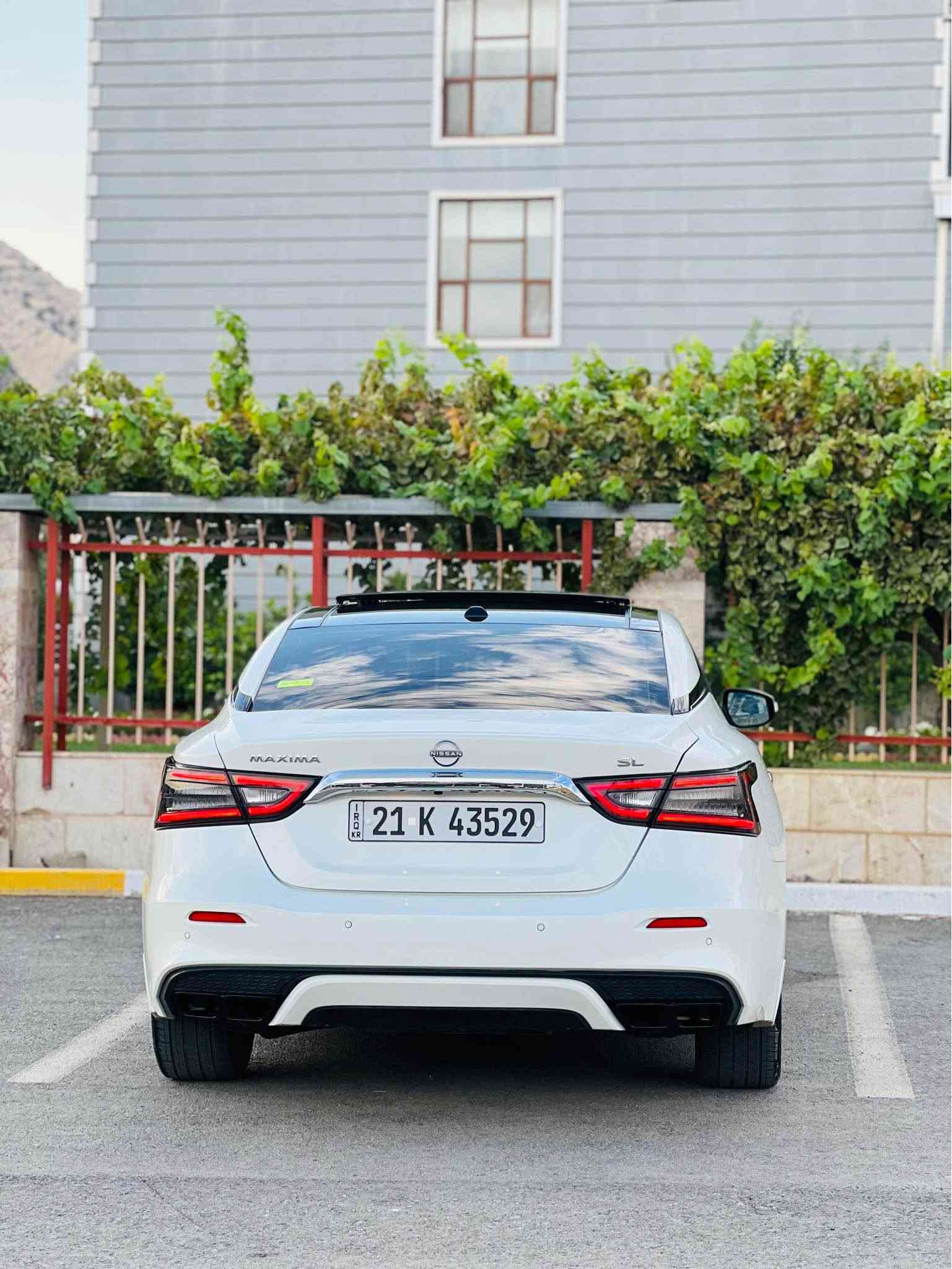 ماكزيماSL مؤديل 2023  فول مواسه فات به سمه شاشه كه وره Car play
كاميّره ٣٦٠ ده ره جه حاسه و رادار رادارى ئاويّنه شه غال پانوراما سه قف ره ش بيلاد كوشن جلد 2 كوشن كاره باى 4 كوشن گه رم تحديد سرعه كامل سه ماعه  BOOS 3  مؤدى لئ خورين جام ئوتو لايت ليد و  عه ده سه بةگلايت ليد ته بريد مةركةزي ده بل ئه يسى ويل گةورة بيلاد جةندين مواسةفاتي تر سةيارةكة نمونةي جوانية بةس دةعاميةكةي بيشي قرنجيكي بيكةوتوة ئةرباكي سوكان و شان تةقيوة شةريكة دانراوةتةوة بونيتةكةيشي ليكراوةتةوة گوراوة بؤ بوياغ بةشةرت ناوي نوكتةي نةبيت و يةك بارجةشي نةكرابيتةوة سةيارةكة ٥٧ هةزار رويشتوة رؤني گيرو مةكينةو كامل سيرفز كراوة دةعامي بو دةعامي بةشةرت سعري 165 گةلاو مةجال سةيارةكة مالي دوستة هةمو گياني بةشةرت و نمونةي جوانية رانية, السليمانية
